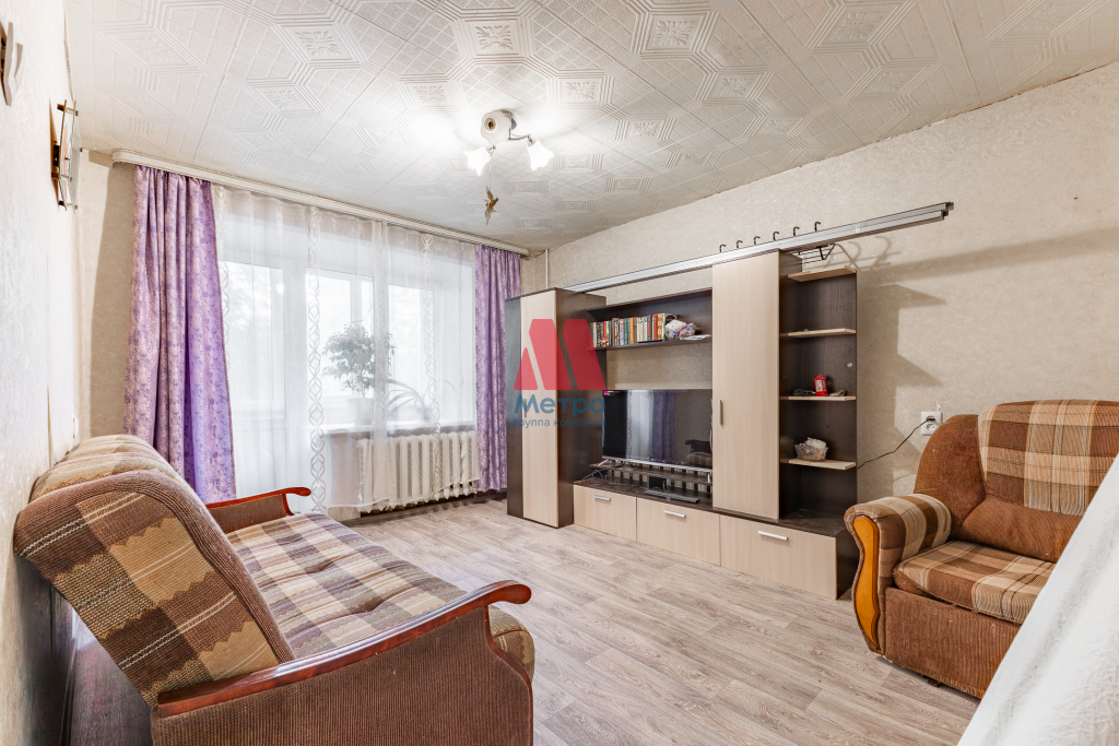 2-комн, 42.8 кв.м, 1/9 этаж