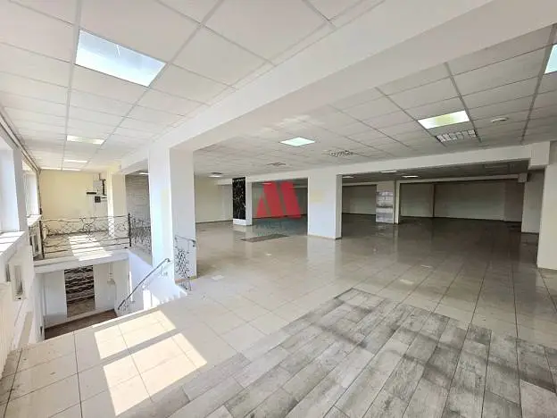 Свободного назначения, 394 м²