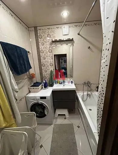 2-комн. квартира, 77 м², 1/9 этаж