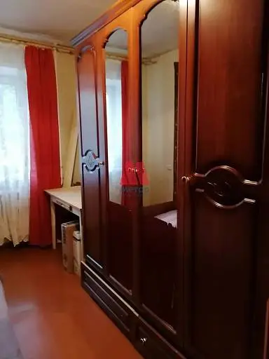 2-комн. квартира, 42 м², 3/5 этаж