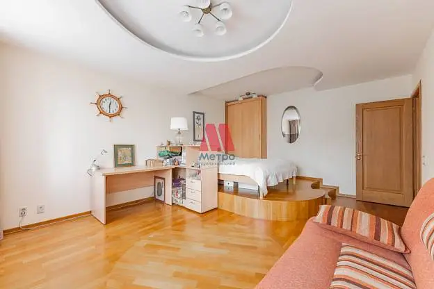 4-комн. квартира, 116,3 м², 2/4 этаж
