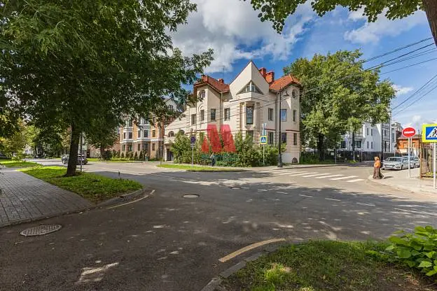 4-комн. квартира, 116,3 м², 2/4 этаж