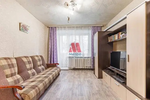 2-комн. квартира, 42,8 м², 1/9 этаж