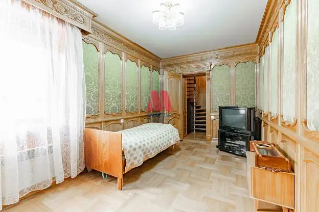 Дом, 840 м², 33 сот., 4 этажа