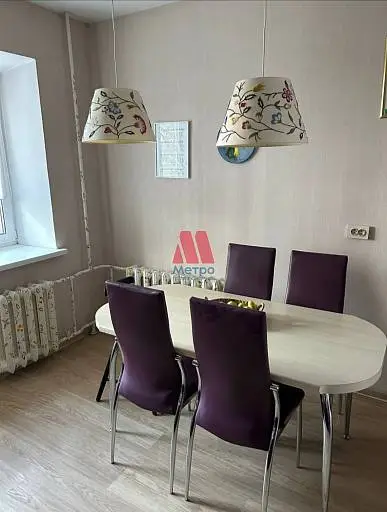 2-комн. квартира, 77 м², 1/9 этаж