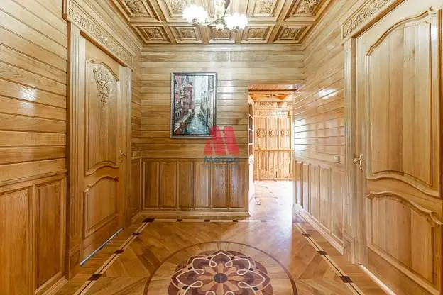 Дом, 840 м², 33 сот., 4 этажа