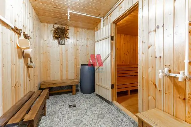 Дом, 156 м², 9 сот., 2 этажа