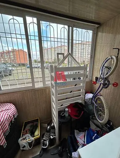 2-комн. квартира, 77 м², 1/9 этаж