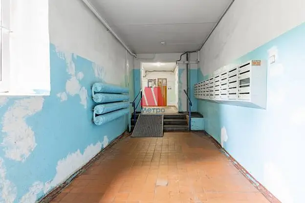 2-комн. квартира, 42,8 м², 1/9 этаж