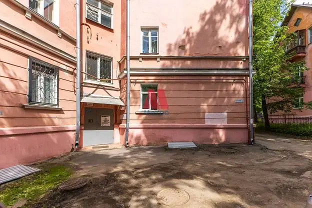 2-комн. квартира, 54 м², 1/3 этаж