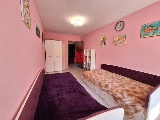 3-комн. квартира, 58,3 м², 3/5 этаж