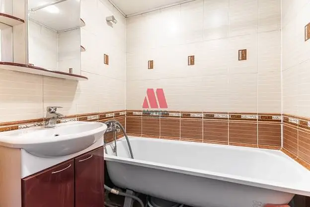 3-комн. квартира, 66 м², 8/10 этаж