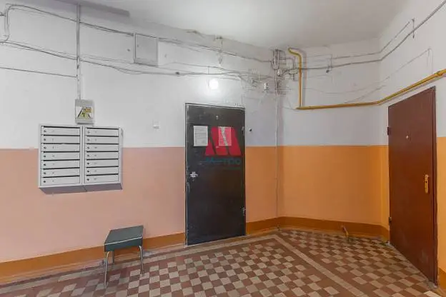 2-комн. квартира, 54 м², 1/3 этаж
