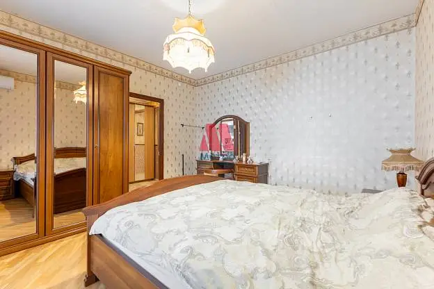 3-комн. квартира, 85 м², 5/5 этаж