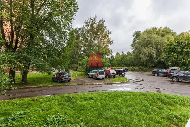 2-комн. квартира, 42,8 м², 1/9 этаж