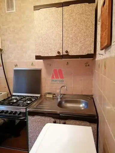 2-комн. квартира, 42 м², 3/5 этаж