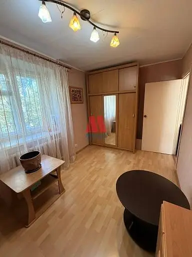 2-комн. квартира, 41 м², 3/5 этаж