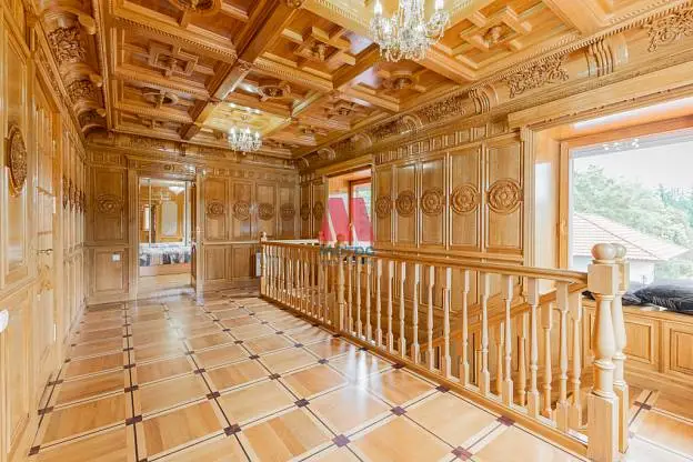 Дом, 840 м², 33 сот., 4 этажа