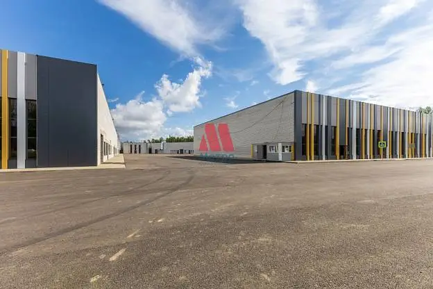 Торговое помещение, 1 000 м²