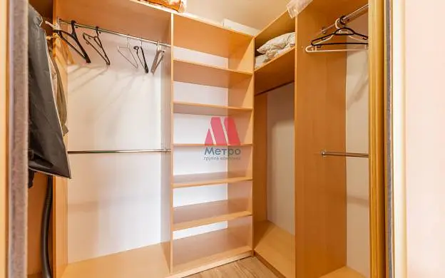 2-комн. квартира, 60 м², 4/10 этаж