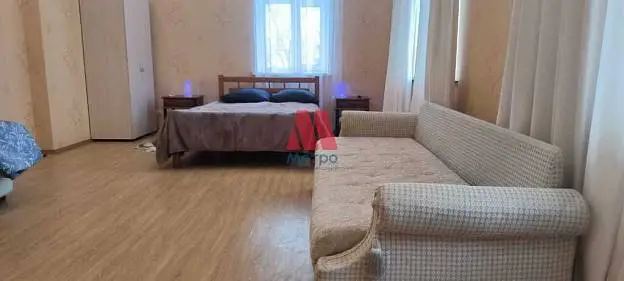 Коттедж, 280 м², 10 сот., 3 этажа