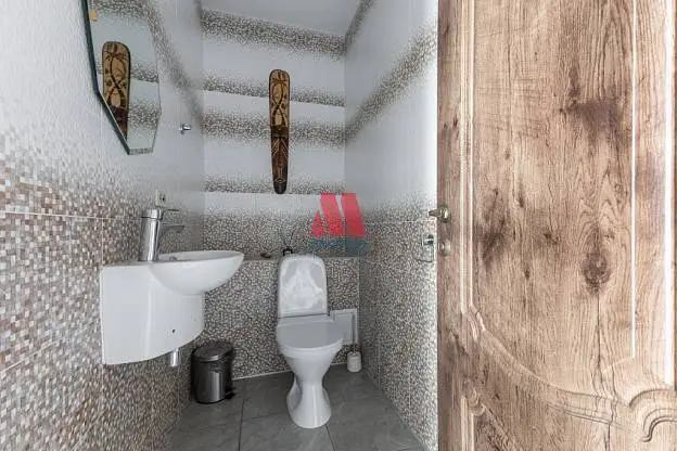 Дом, 156 м², 9 сот., 2 этажа