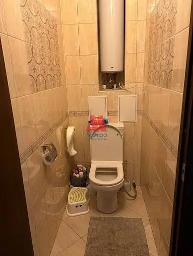 2-комн. квартира, 77 м², 1/9 этаж