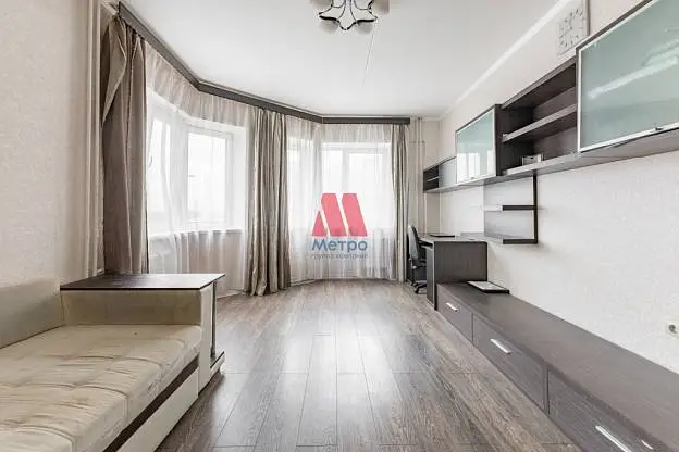 2-комн. квартира, 63,1 м², 8/15 этаж